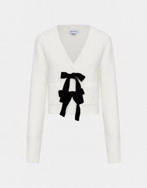 Urban Revivo Bow Tie Decor V-Neck Knitted Women's Cardigan White | FBC7968TD