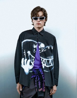 Urban Revivo Cartoon Printed Oversized Men's Shirts Black | IEC6043AT