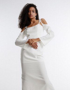 Urban Revivo Cold Shoulder Women's Dress White | XBN2735ZP