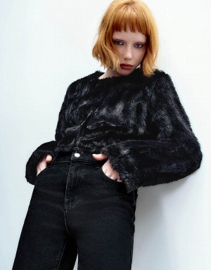 Urban Revivo Crew Neck Furry Women's Coats Black | OOZ1979AW