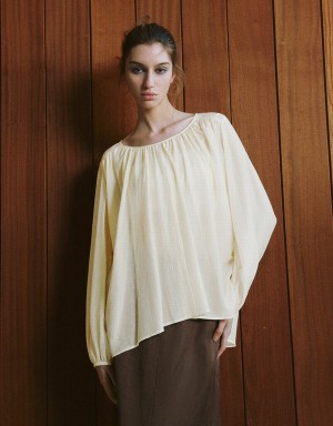 Urban Revivo Crew Neck Overhead Women's Blouse Beige | UYW127PV