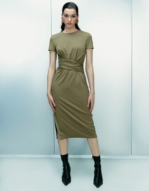 Urban Revivo Crew Neck Skinny Women's Dress Green | SWM4169XP