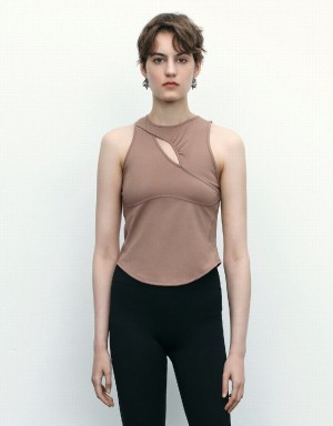 Urban Revivo Cut-Out Women's Tank Top Brown | WGJ5171OJ