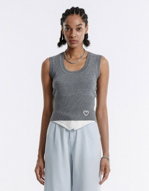 Urban Revivo Heart Embroidery Tank Women's Tank Top Grey | QVD7970DZ