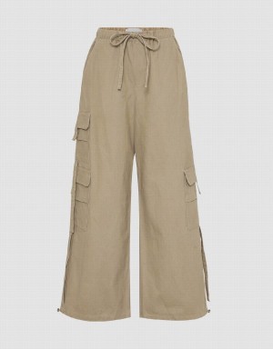 Urban Revivo Multi-Pocket Drawstring Waist Wide-Leg Women's Pants Khaki | VQQ8758JS