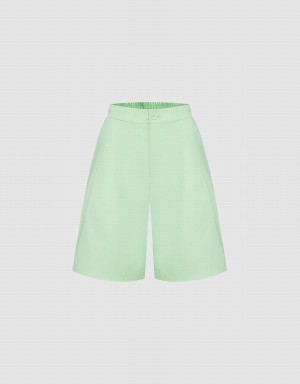 Urban Revivo Plain Pleated Women's Shorts Green | BGC9974MC