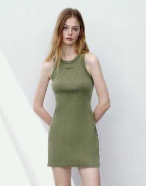 Urban Revivo Sleeveless Crew Neck Skinny Women's Dress Green | MXD9312EU