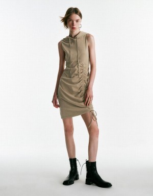 Urban Revivo Sleeveless Hooded Skater Women's Dress Khaki | BMA6318PM