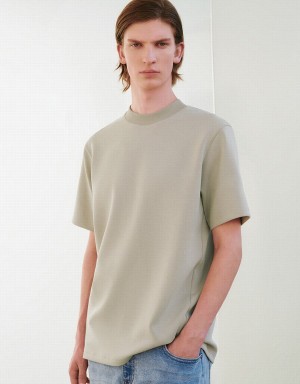 Urban Revivo Standard Sleeve Crew Neck Men's T Shirts Khaki | GUO3452JC