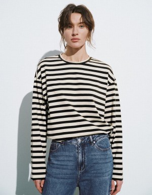 Urban Revivo Striped Crew Neck Loose Women's T Shirts Brown | JWF4045OT