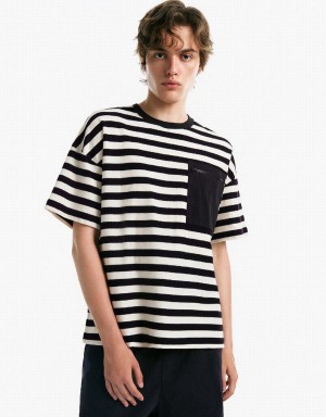 Urban Revivo Striped Crew Neck Men's T Shirts Black | AEY9168MC