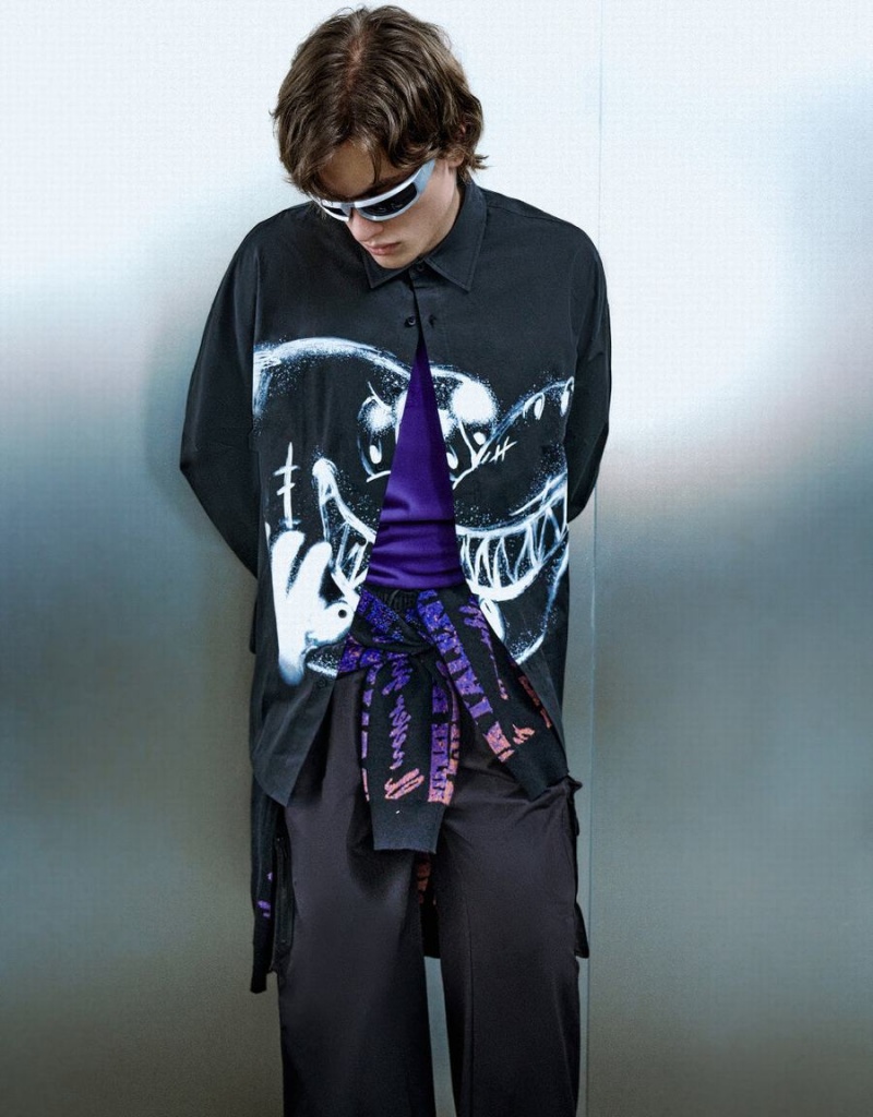 Urban Revivo Cartoon Printed Oversized Men's Shirts Black | IEC6043AT