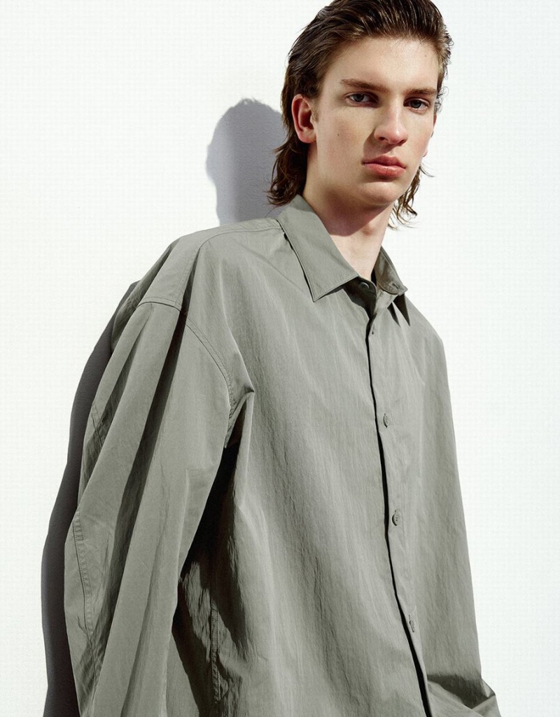 Urban Revivo Drop Shoulder Sleeve Oversized Men's Shirts Green | GWL5729ZT