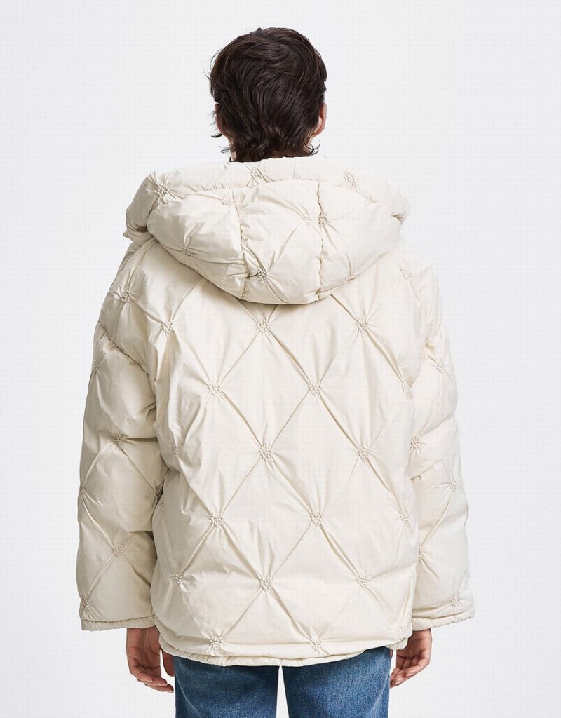 Urban Revivo Heart Detail Quilted Women's Down Jackets White | THH1797TE