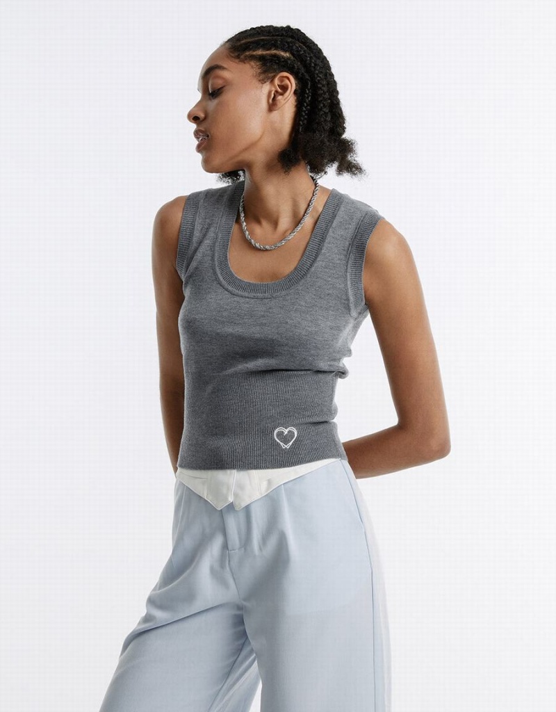 Urban Revivo Heart Embroidery Tank Women's Tank Top Grey | QVD7970DZ