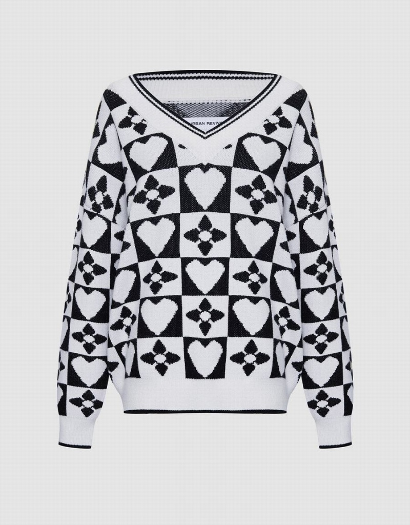 Urban Revivo Heart & Checkered Pattern Women\'s Sweaters Grey | GUH6666HX