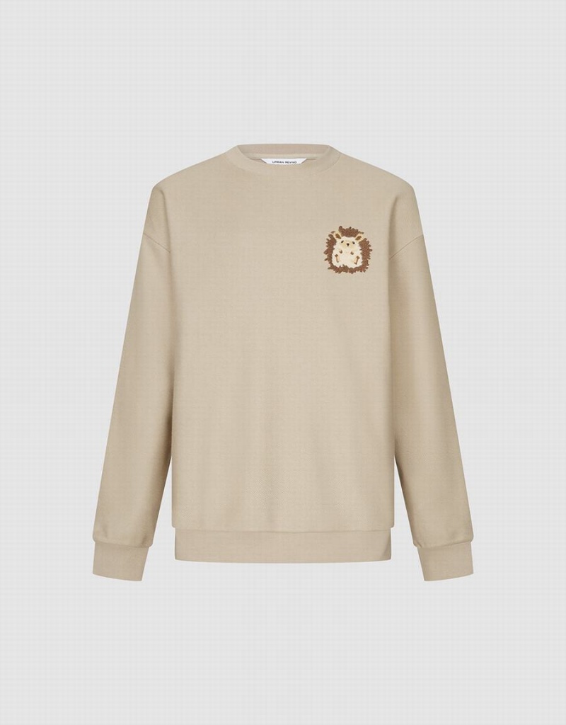 Urban Revivo Hedgehog Embroidered Crew Neck Men's Sweatshirts Khaki | YFN9596FH