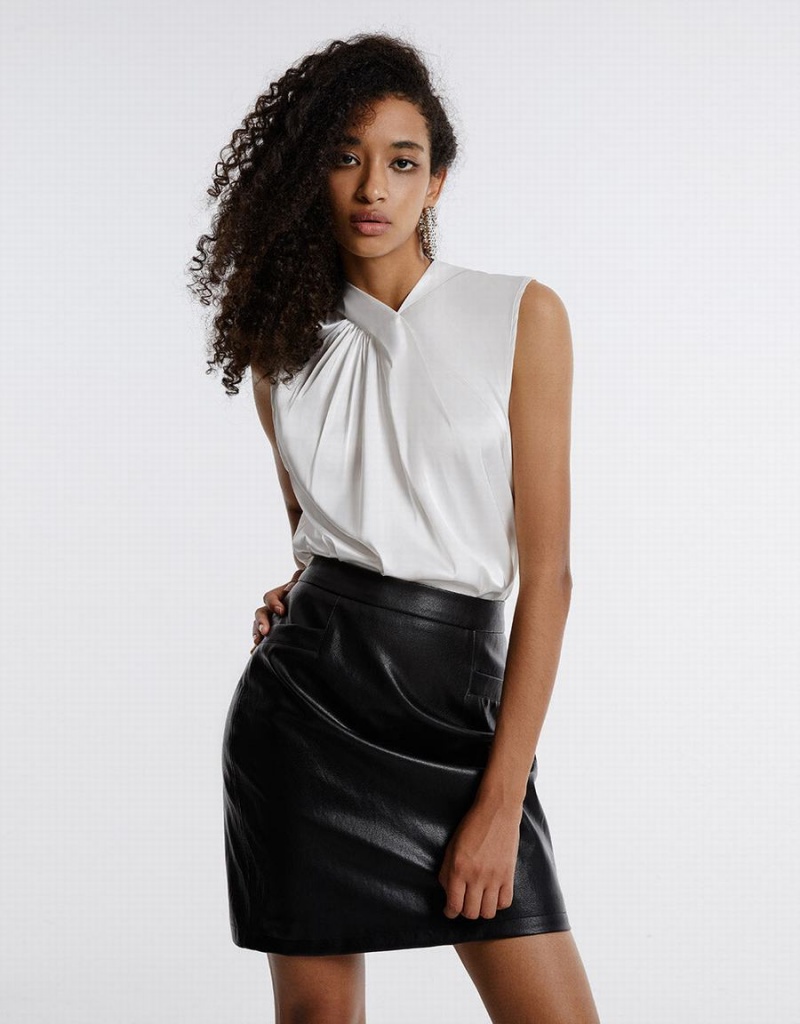 Urban Revivo Slit Hem Faux Leather Women's Skirts Black | CJY7384DQ