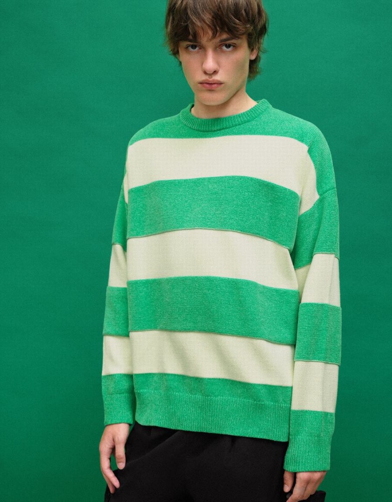 Urban Revivo Striped Crew Neck Knitted Men's Cardigan Green | KEK8197XR