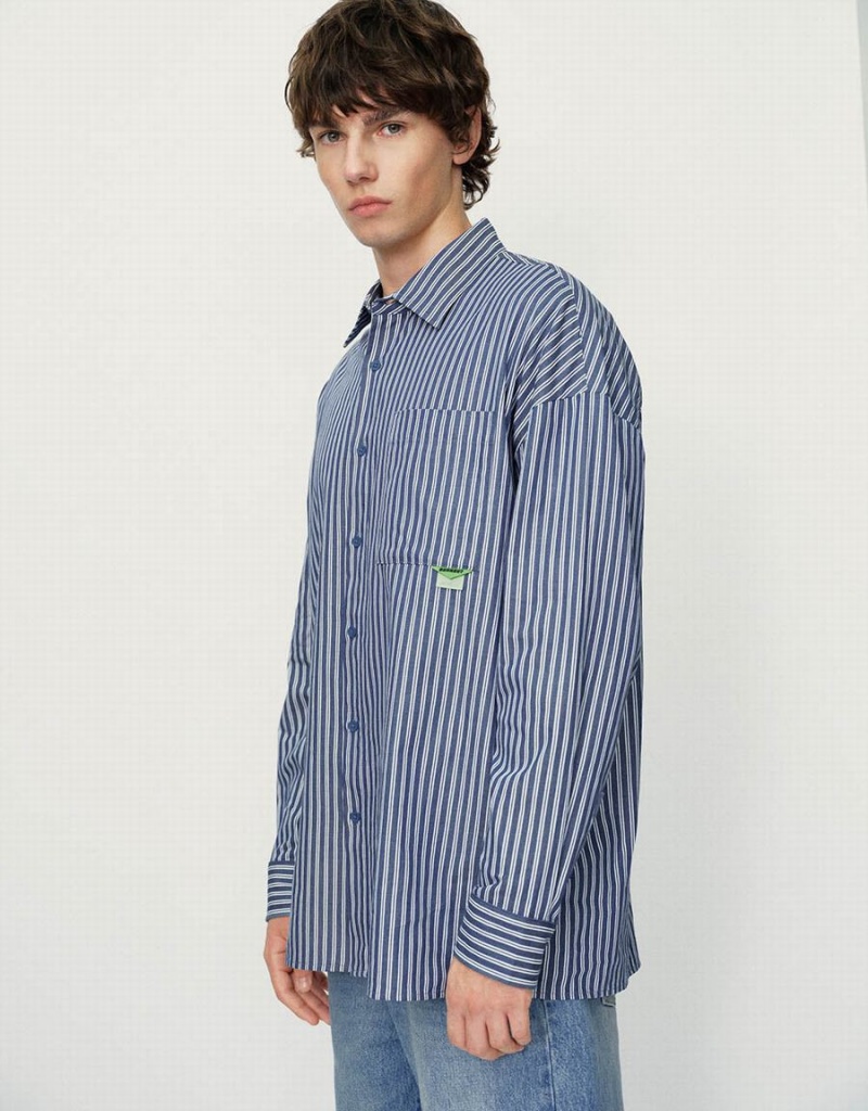 Urban Revivo Striped Oversized Men's Shirts Blue | EHS5061FE