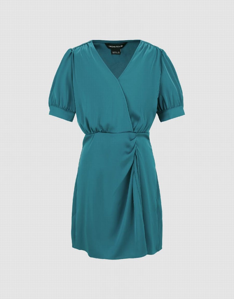 Urban Revivo Surplice Front V-Neck Skater Women's Dress Green | KVW4556RS